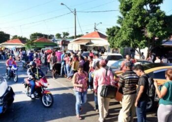 El sector transporte está dividido por llamado a paro de hoy