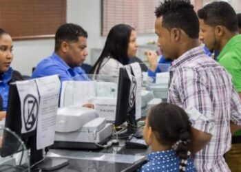 Migración informa que ya pueden solicitar en línea los permisos de salida de menores