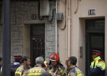 Una dominicana y sus dos hijos mueren en un incendio en Barcelona