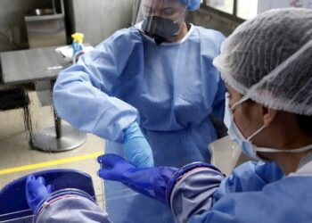 Contratarán a 1,500 enfermeras para sumarlas a lucha contra covid-19