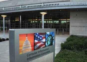 Embajada de EEUU en RD cancela citas para visas de inmigrantes