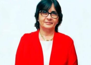 Inés Aizpún primera mujer en dirigir un diario de circulación nacional