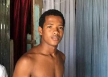 Juez libera y manda al psicólogo joven que mató amigo accidentalmente mientras boxeaban