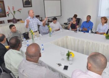 Medio Ambiente y ganaderos Puerto Plata acuerdan impulsar desarrollo agroforestal