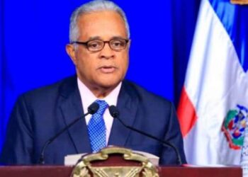 Ministro de Salud: Víctor Gómez Casanova e hijo de canciller dieron negativo al COVID-19