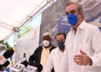 Presidente dice situación sanitaria dirá si sigue o se quita el toque de queda