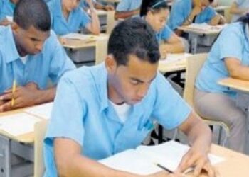 Solo el 18% sale con competencia laboral del bachillerato