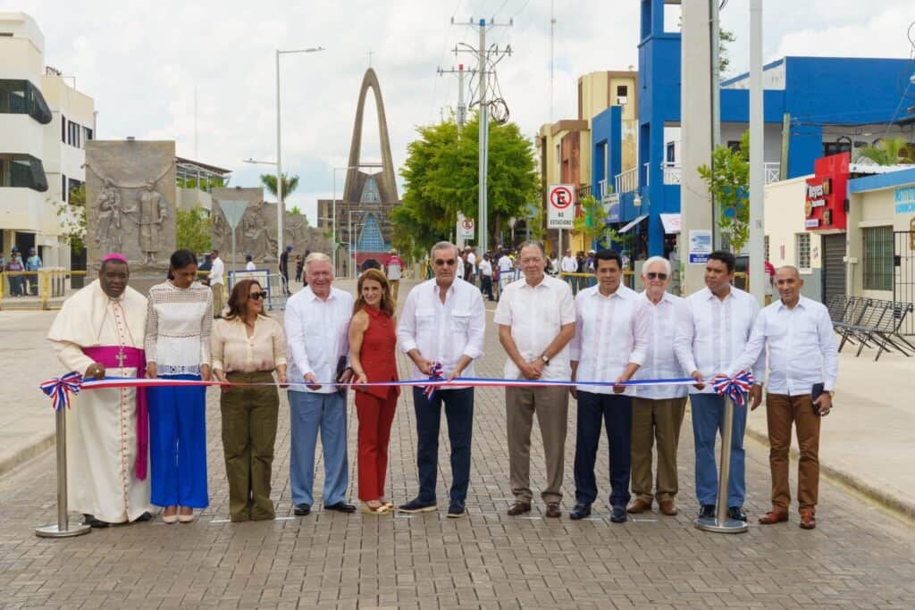 inauguracion obras higuey turismo religioso