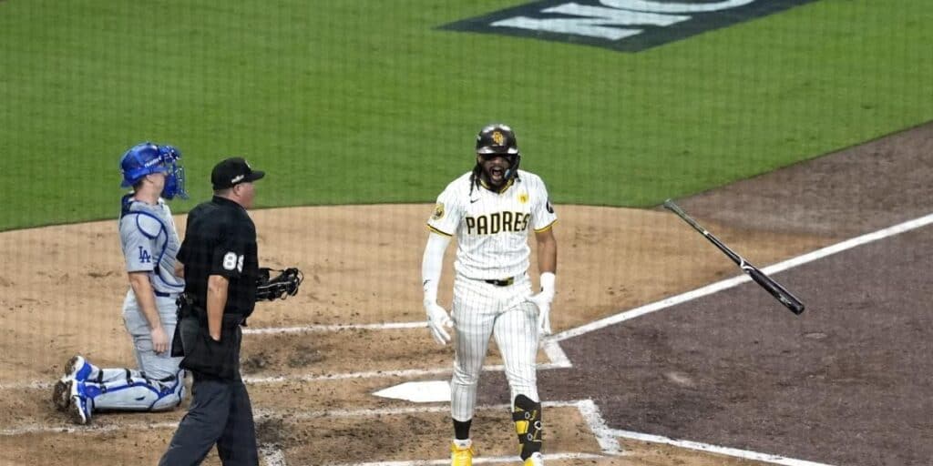 fernando tatis jr brilla postemporada victoria padres 1728554936