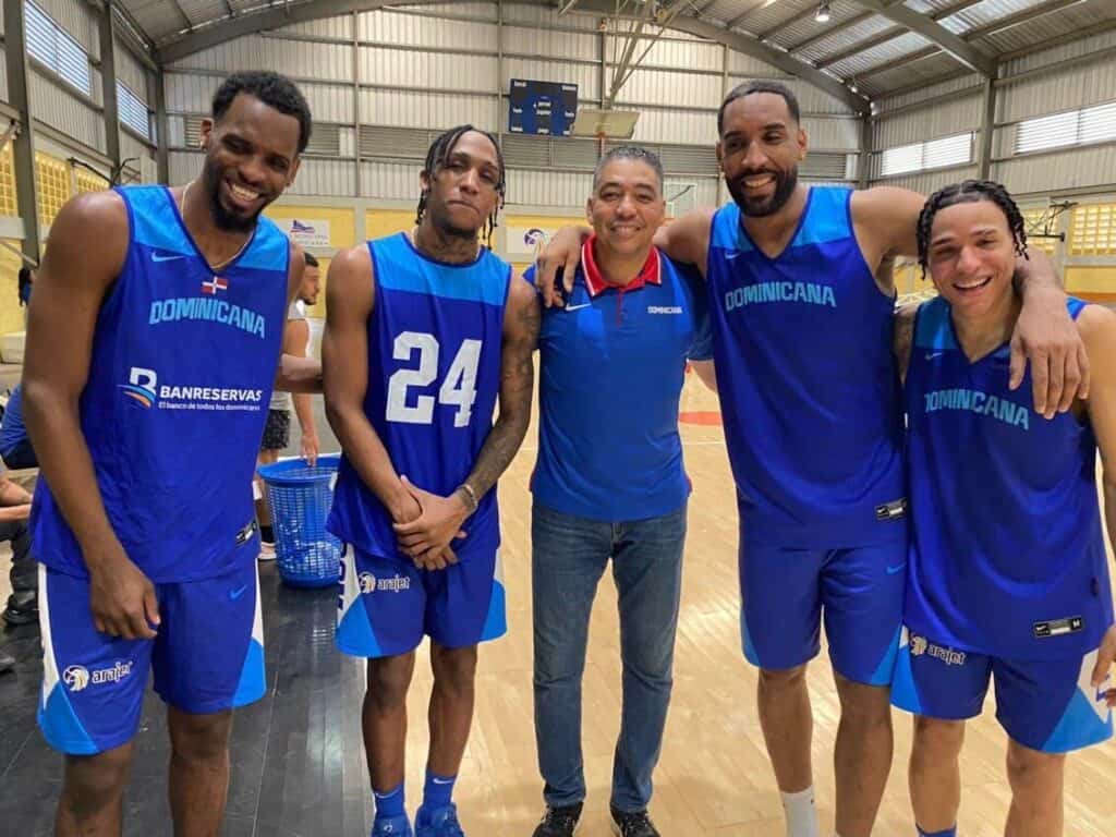 dominicana prepara americup 2025 nuevos talentos baloncesto 1731928250