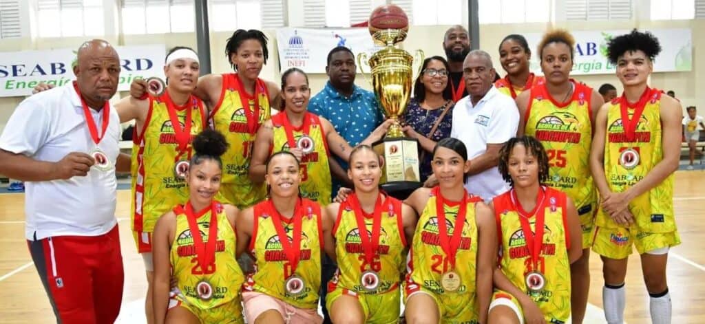 aguilas guachupita campeonas baloncesto interclubes femenino 1734520154