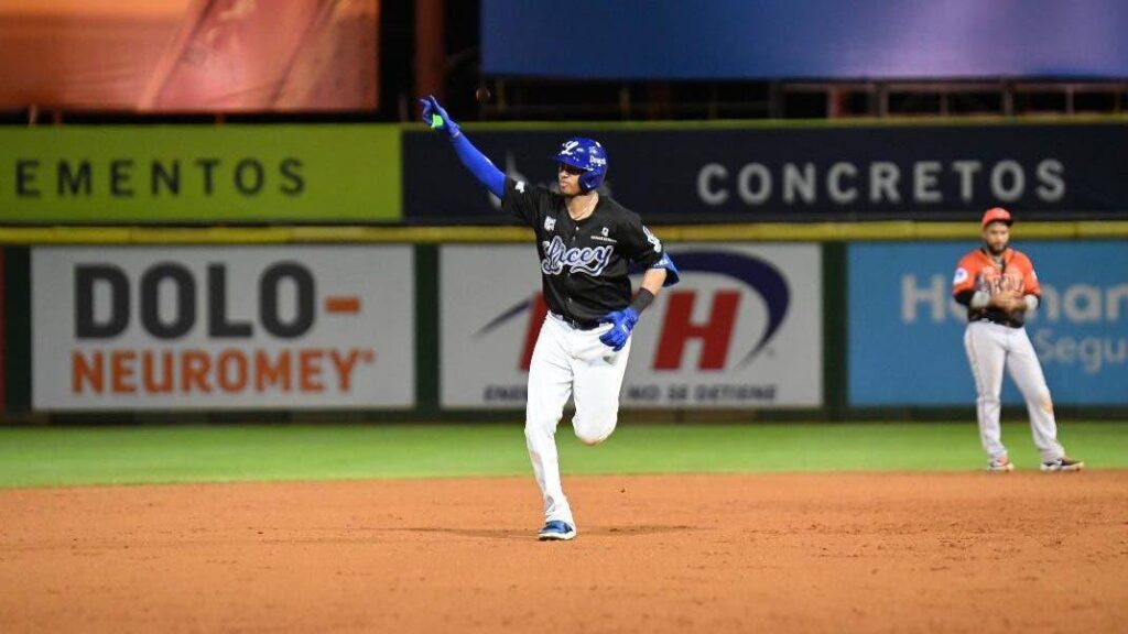 sergio alcantara brilla beisbol dominicano 1733051294