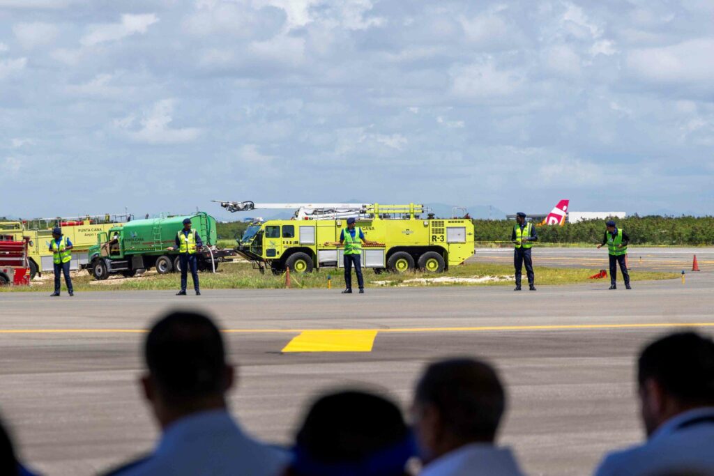 Aeropuerto de Punta Cana, seguridad operacional, sostenibilidad aeroportuaria, simulacro de emergencia, aviación dominicana, tecnologías para la sostenibilidad