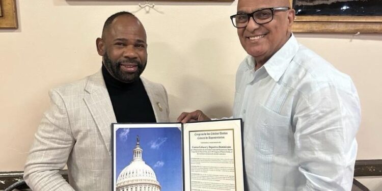 José Rosario periodista dominicano, reconocimiento Congreso Estados Unidos, comunidad dominicana en EE.UU., periodismo dominicano en el exterior, trayectoria José Rosario, identidad dominicana