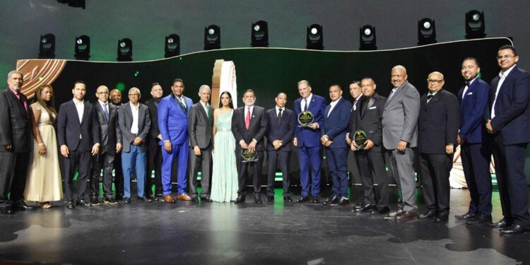 Cámara de Comercio de Duarte, Gala Empresarial 2026, liderazgo empresarial Dominicana, desarrollo regional Nordeste, UCNE reconocimiento, empresarios dominicanos destacados