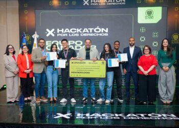 Hackatón por los Derechos, jóvenes dominicanos innovadores, Defensor del Pueblo RD, tecnología y derechos humanos, emprendimiento social RD, soluciones innovadoras República Dominicana