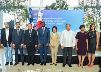 Japón República Dominicana cooperación, sargazo en RD, protección costas dominicanas, sostenibilidad turística RD, equipos contra sargazo, cooperación internacional ambiental