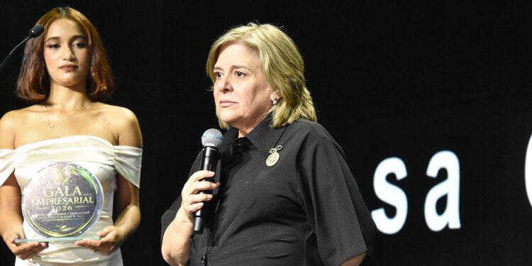 Doña Rosa Casal Viñas, Barra El Polo, San Francisco de Macorís, Legado empresarial Duarte, Historia comercio dominicano, Gala Empresarial 2026