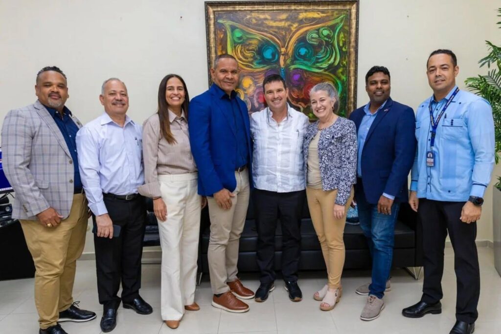 puerto espacial República Dominicana, lanzamiento espacial Oviedo, IDAC proyecto aeroespacial, Pedernales innovación tecnológica, Launch On Demand RD, desarrollo aeroespacial dominicano
