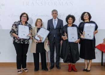 mujeres dominicanas, educación en República Dominicana, arte y cultura dominicana, reconocimiento UNESCO, liderazgo femenino RD, Fundación Ecomundo