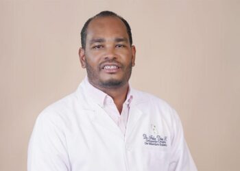 síndrome del túnel carpiano, salud de las manos, neuropatía compresiva, diagnóstico túnel carpiano, tratamiento túnel carpiano, prevención síndrome túnel carpiano