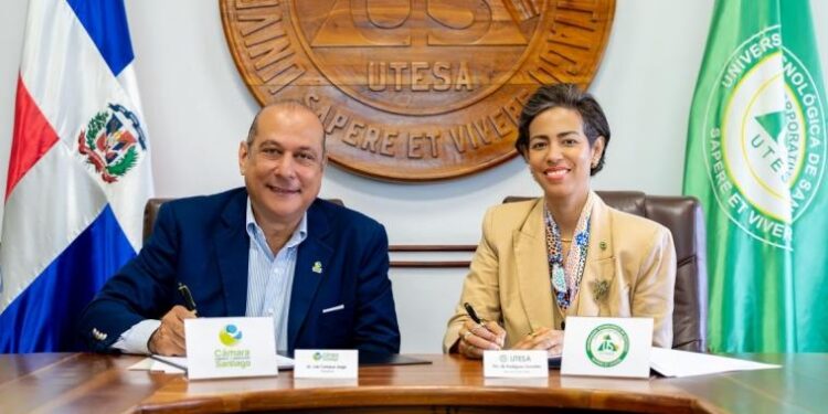 UTESA, Cámara de Comercio de Santiago, alianza estratégica RD, desarrollo económico República Dominicana, educación y emprendimiento RD, innovación y competitividad RD