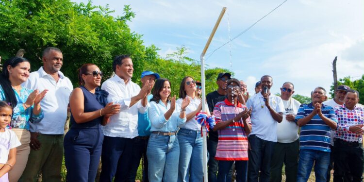 AES Dominicana, energía renovable República Dominicana, proyecto agua potable Calabaza, desarrollo sostenible RD, Nature Power Foundation, comunidad Calabaza Peravia