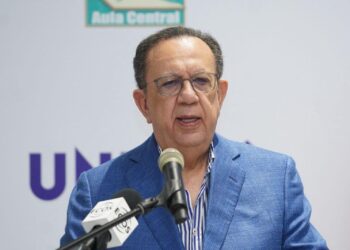 Banco Central República Dominicana, diplomado formación económica, periodismo económico RD, educación financiera Cibao, Héctor Valdez Albizu, formación comunicadores RD