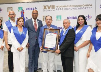 Banco Central República Dominicana, formación económica comunicadores, diplomado periodismo económico, comunicadores Cibao, educación financiera RD, Héctor Valdez Albizu