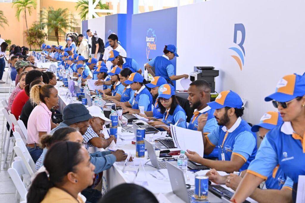 Banreservas, inclusión financiera República Dominicana, Bancarizar es Patria, San Francisco de Macorís, educación financiera, desarrollo económico RD