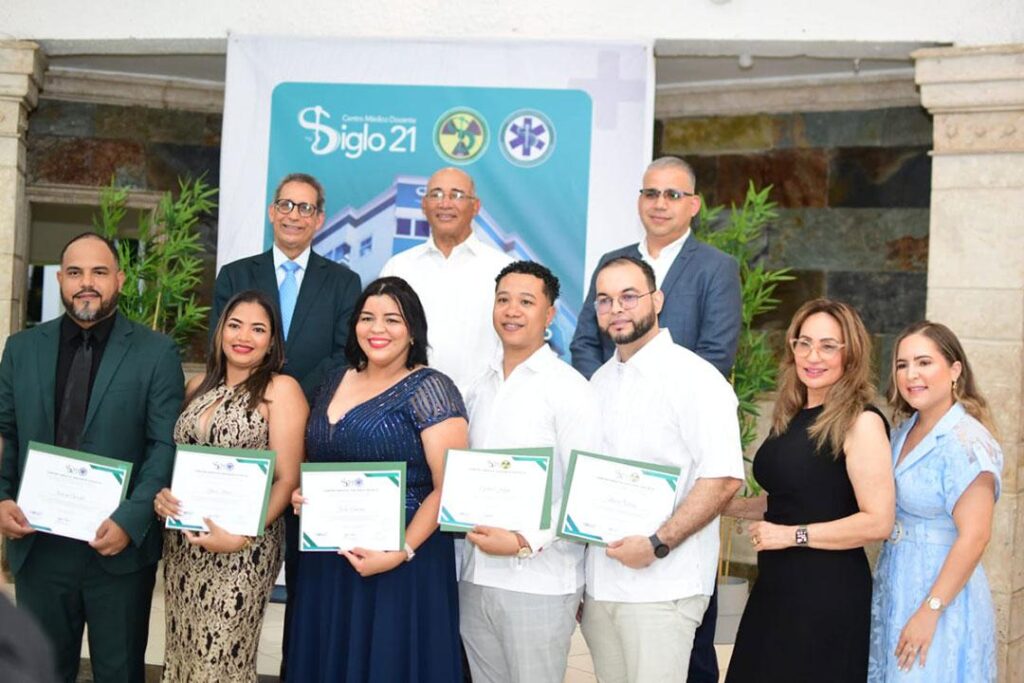 Centro Médico Docente Siglo 21, residencias médicas República Dominicana, formación médica especializada, Emergencias y Desastres, Imagenología y Radiología, educación médica dominicana