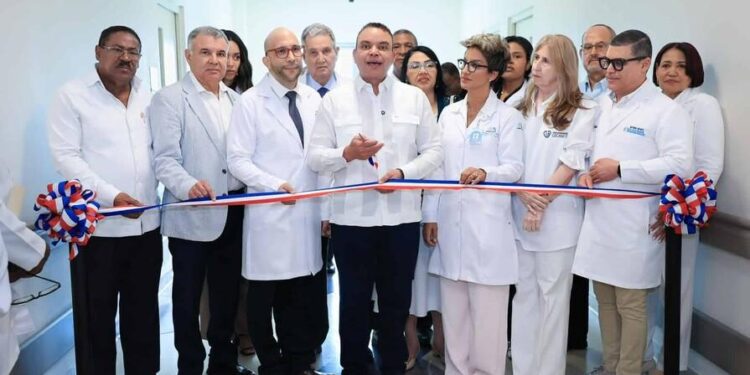 cirugía fetal República Dominicana, medicina materno fetal RD, terapia fetal red pública, embarazos de alto riesgo RD, salud prenatal Dominicana, unidad cirugía intrauterina RD