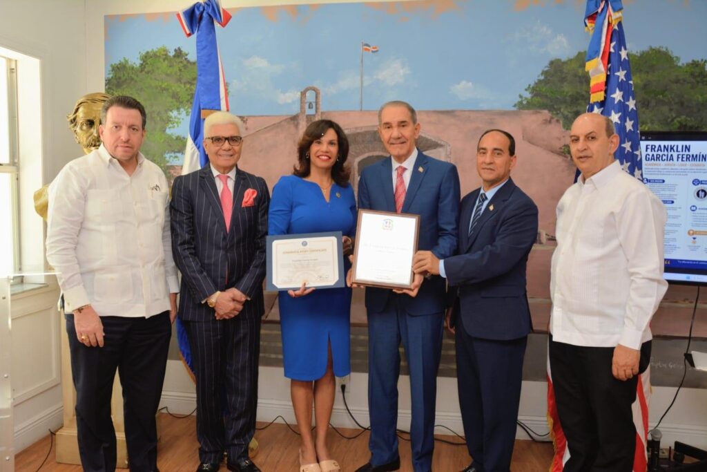 Franklin García Fermín, educación superior República Dominicana, UASD exrector, MESCYT, reconocimiento Miami, educación dominicana