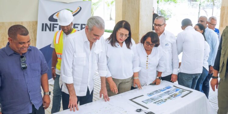 Hotel Escuela Guarocuya, formación técnica Barahona, turismo República Dominicana, INFOTEP Barahona, desarrollo turístico Enriquillo, empleabilidad turismo RD