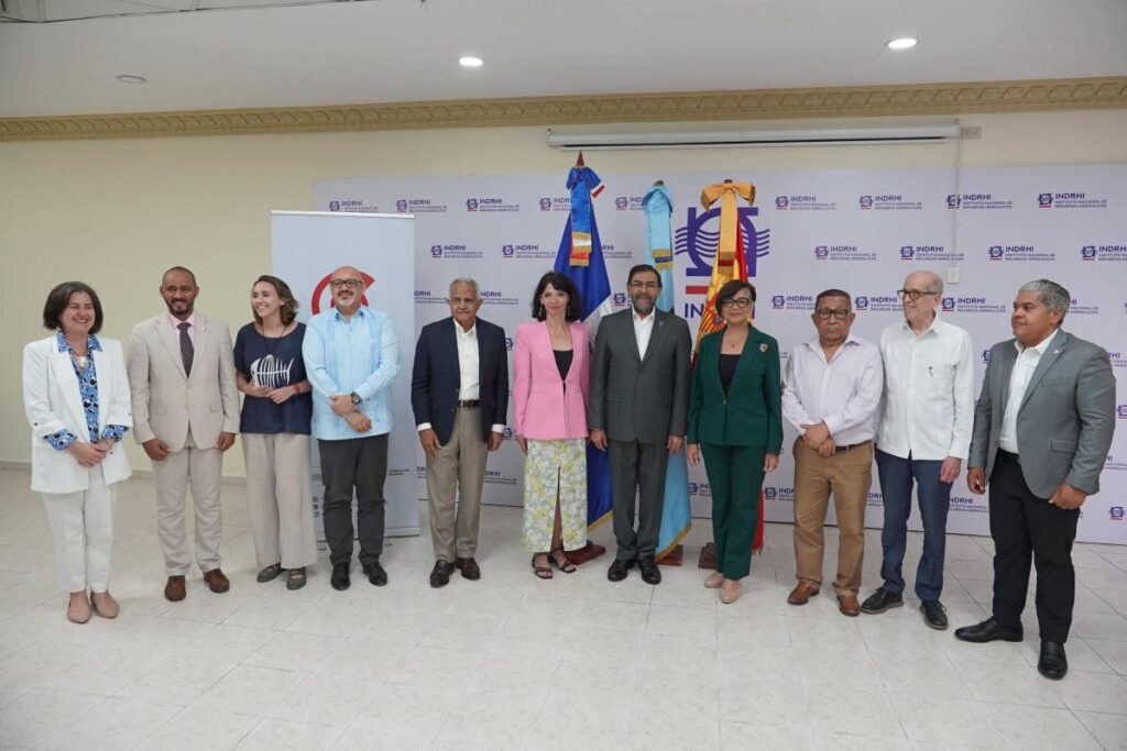 gestión sostenible del agua, proyecto RENACA, recursos hídricos República Dominicana, monitoreo calidad del agua, cooperación internacional agua RD, INDRHI
