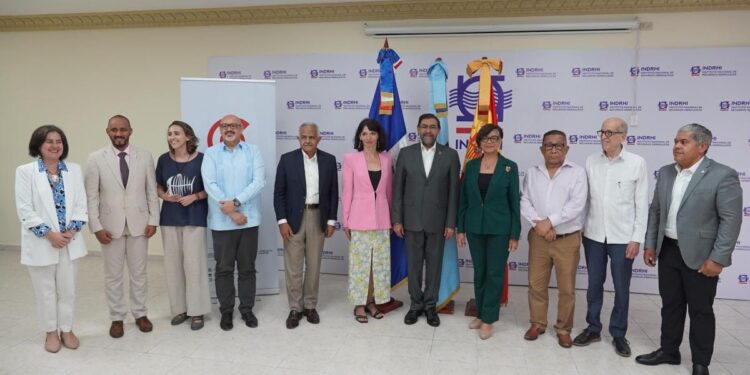 gestión sostenible del agua, proyecto RENACA, recursos hídricos República Dominicana, monitoreo calidad del agua, cooperación internacional agua RD, INDRHI