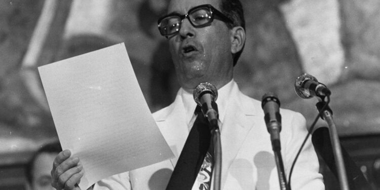 Salvador Jorge Blanco, presidente República Dominicana, historia política dominicana, Ley de Amnistía política, legado político dominicano, democracia en República Dominicana