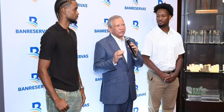 Banreservas, Jean Montero, Andrés Feliz, orgullo dominicano, baloncesto dominicano, diáspora dominicana en Europa