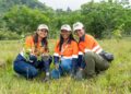 Barrick Pueblo Viejo, reforestación en Hatillo, conservación ambiental RD, especies nativas República Dominicana, protección recursos hídricos, biodiversidad Monseñor Nouel