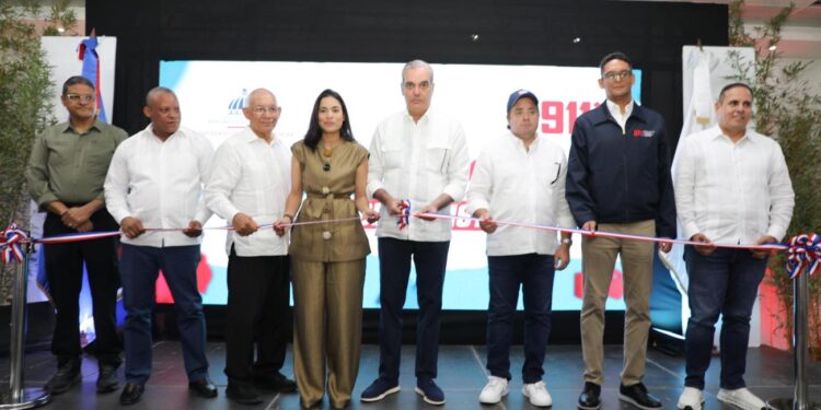 Montecristi desarrollo, Sistema 911 República Dominicana, infraestructura educativa Montecristi, salud pública Montecristi, UASD Santiago Rodríguez, desarrollo vial Línea Noroeste
