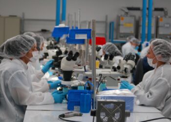 dispositivos médicos República Dominicana, zonas francas RD, manufactura avanzada Dominicana, industria médica dominicana, tecnología en zonas francas, economía dominicana manufactura
