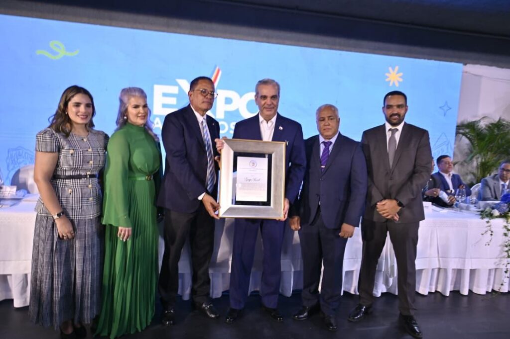 Expo Amaprosan, Grupo Bocel, comercio en Santiago, feria comercial República Dominicana, desarrollo industrial dominicano, eventos culturales Santiago