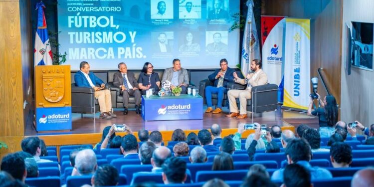 fútbol turismo República Dominicana, Marca País RD, turismo deportivo RD, ADOTUR, UNIBE fútbol turismo, desarrollo económico deporte RD