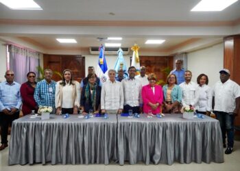 Hidroeléctrica Los Toros, desarrollo sostenible Azua, INDRHI República Dominicana, energía limpia RD, fondo hidroeléctrico Azua, educación y agricultura RD