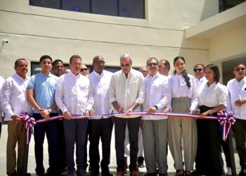 Centro UASD Santiago Rodríguez, educación superior República Dominicana, descentralización universitaria, Línea Noroeste RD, Luis Abinader educación, infraestructura universitaria RD