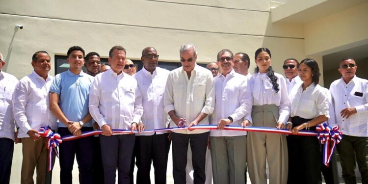 Centro UASD Santiago Rodríguez, educación superior República Dominicana, descentralización universitaria, Línea Noroeste RD, Luis Abinader educación, infraestructura universitaria RD