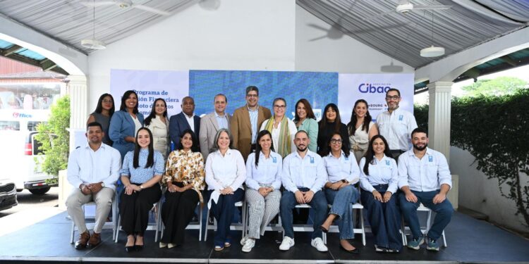 inclusión financiera La Vega, empoderamiento mujeres República Dominicana, educación financiera dominicana, tecnología biométrica pagos digitales, desarrollo económico comunitario RD, emprendimiento y banca digital RD
