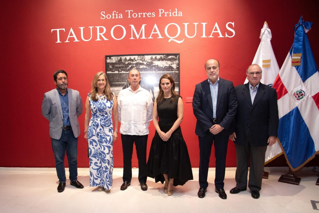 Sofía Torres Prida, Tauromaquias, Museo de Arte Moderno Santo Domingo, arte dominicano contemporáneo, identidad cultural República Dominicana, exposiciones de arte en Santo Domingo