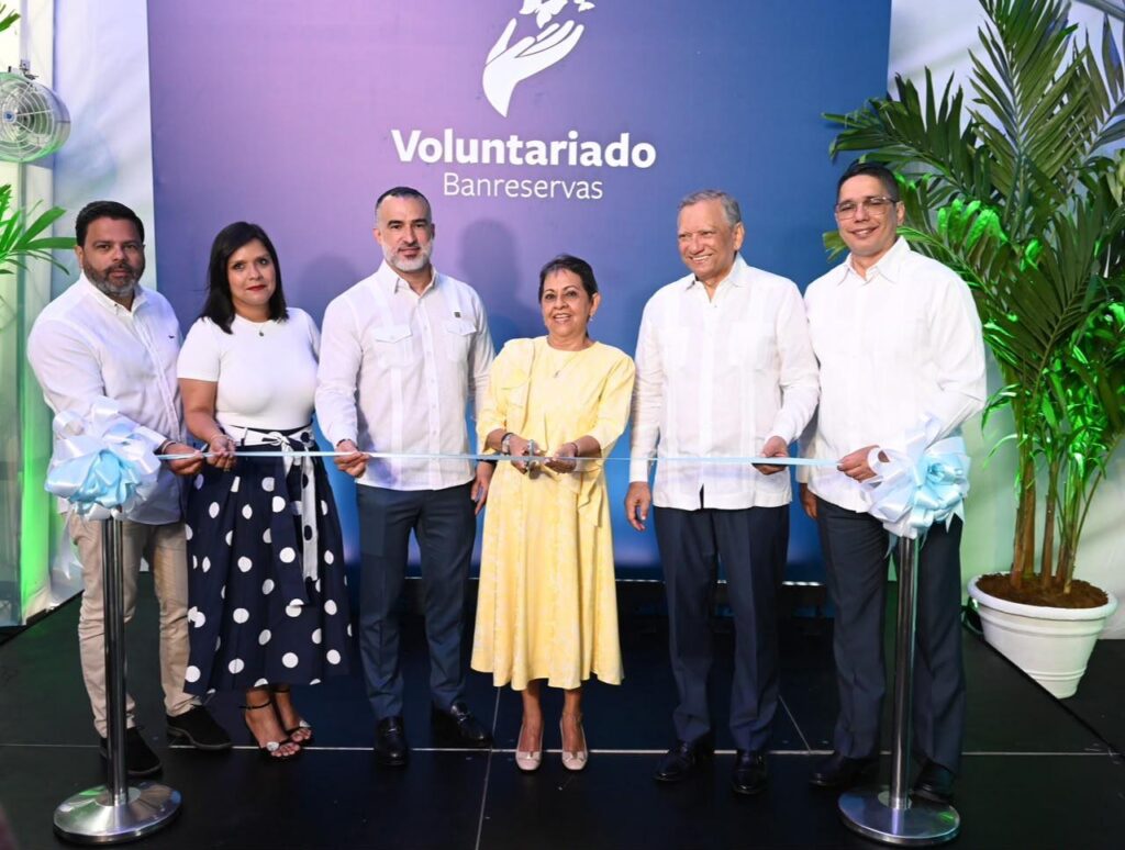 Voluntariado Banreservas, sede en Santiago de los Caballeros, programas sociales Cibao, desarrollo comunitario RD, labor social Banreservas, beneficios región Norte
