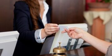 empleo turismo dominicano, trabajadores dominicanos hoteles, turismo en república dominicana, impacto económico turismo, productos locales hoteles, sector turístico dominicano